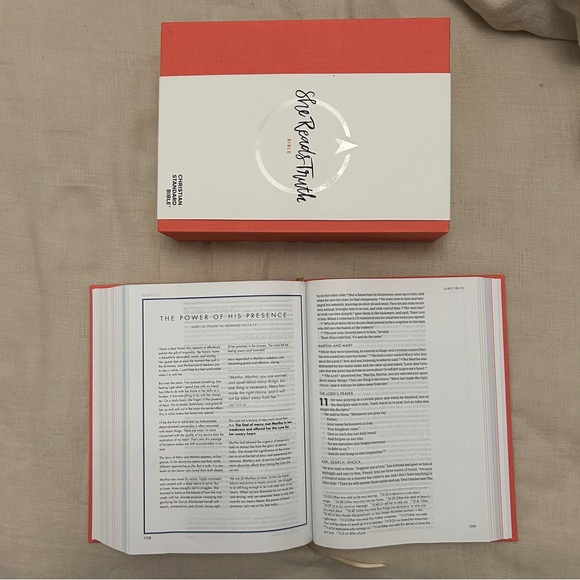 CSB She Reads Truth Bible, Poppy Linen, Black Letter, Full-Color Design - Picture 7 of 14